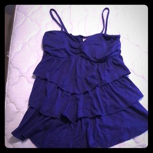 Women’s ruffled tank.